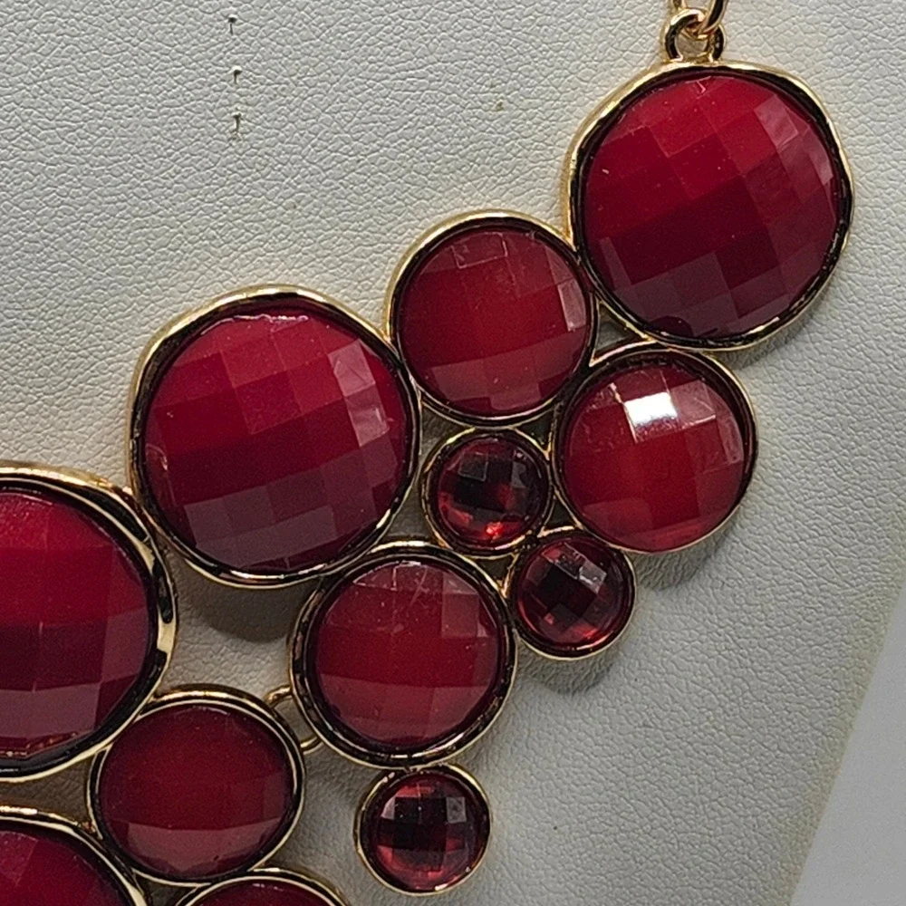 New York & Company Red‎ Faceted Bead Gold Tone Bib Statement Necklace